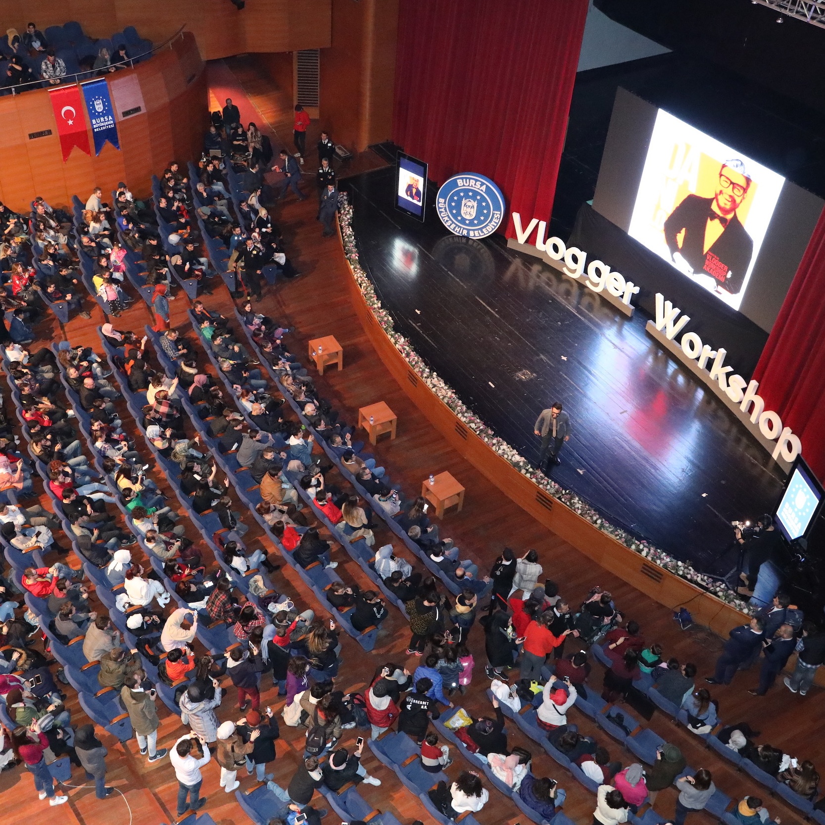 blogger-about-staff3